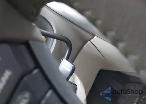 2005 Chrysler Town & Country Touring из США, поврежденный, VIN 2C8GP54L55R333818